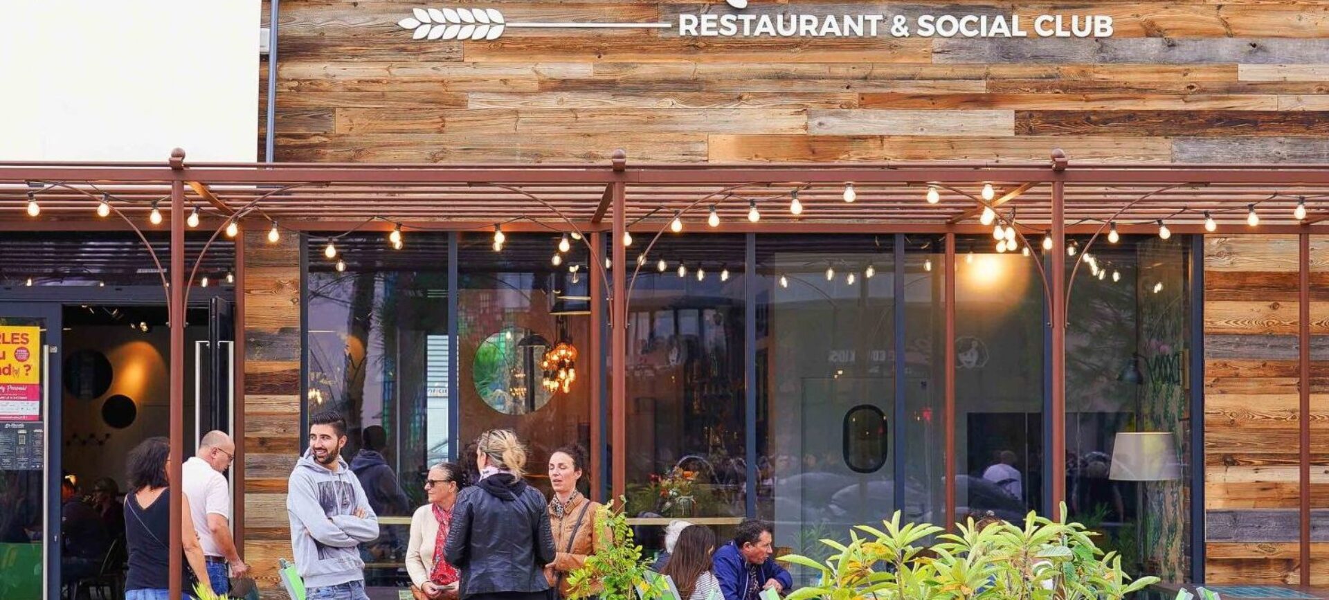 Arles-Shopping-Promenade-Social-Club-Innovation-petit